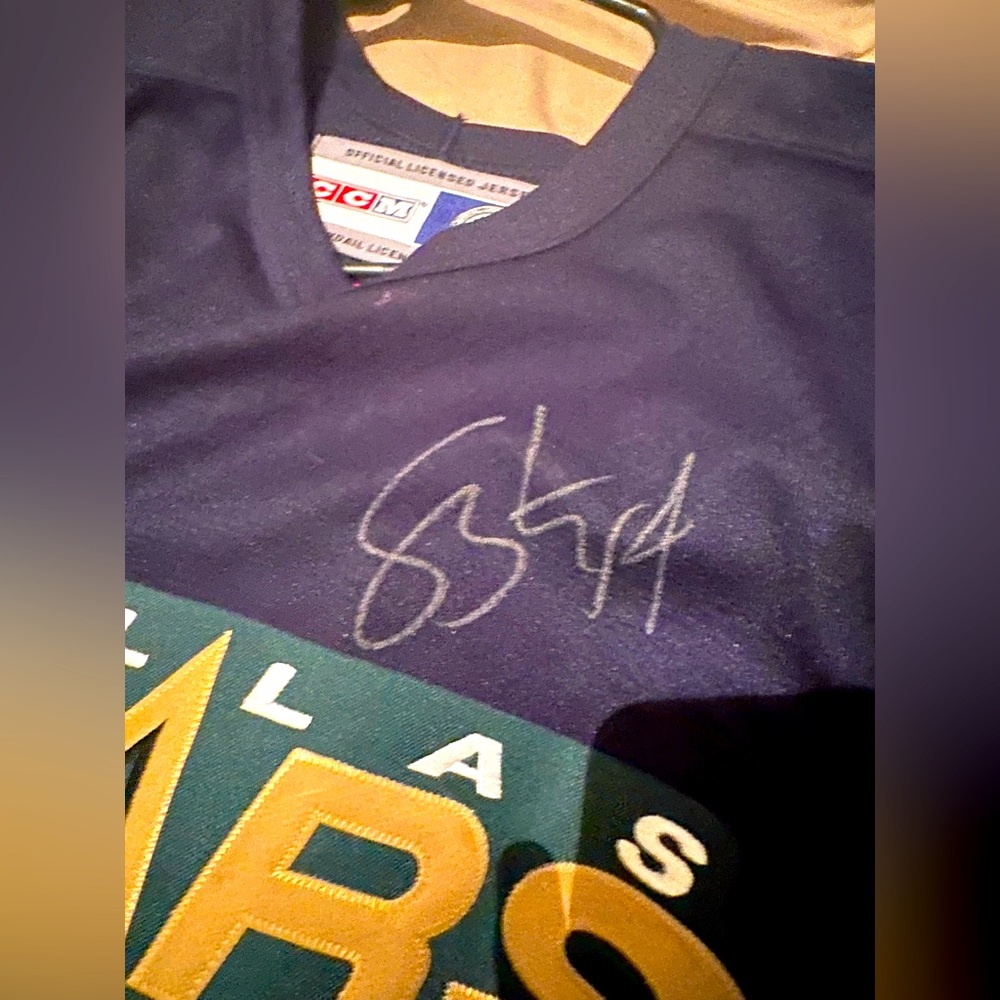 Jamie Benn (#14) signed CCM Jersey